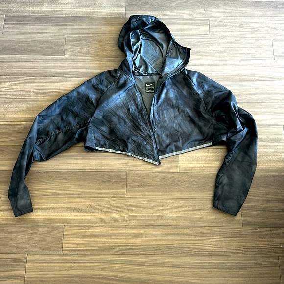Men’s Nike Runner Windbreaker Vest & Crop Hoodie - Picture 4 of 6